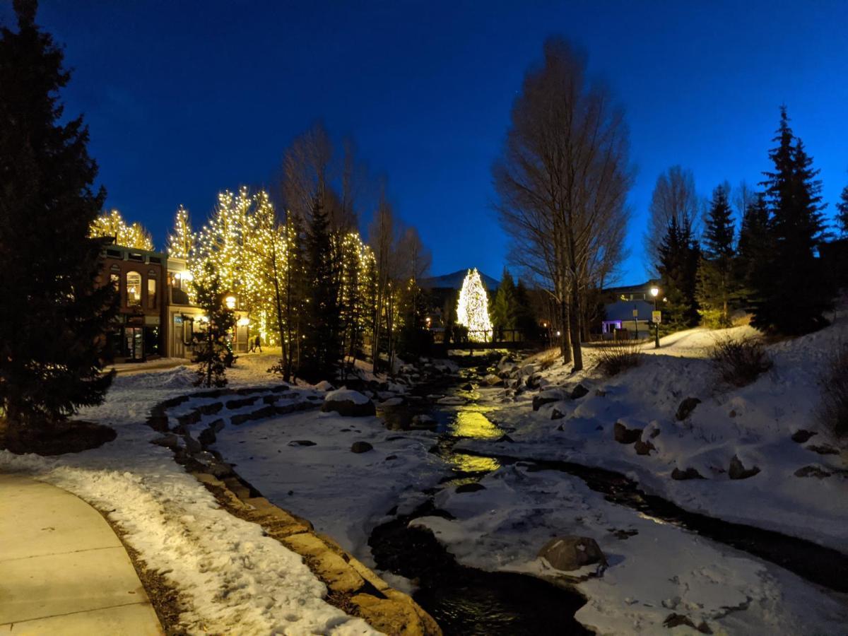 Main Street Breck, Walk Everywhere! Брекънридж Екстериор снимка